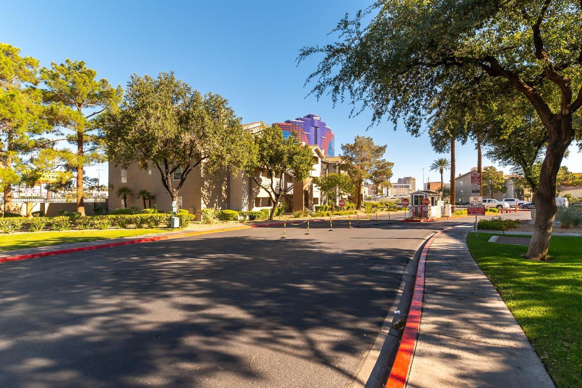 Stylish, Cozy 2Br,2Ba Condo Near Rio, Vegas Luxury Las Vegas Exterior photo